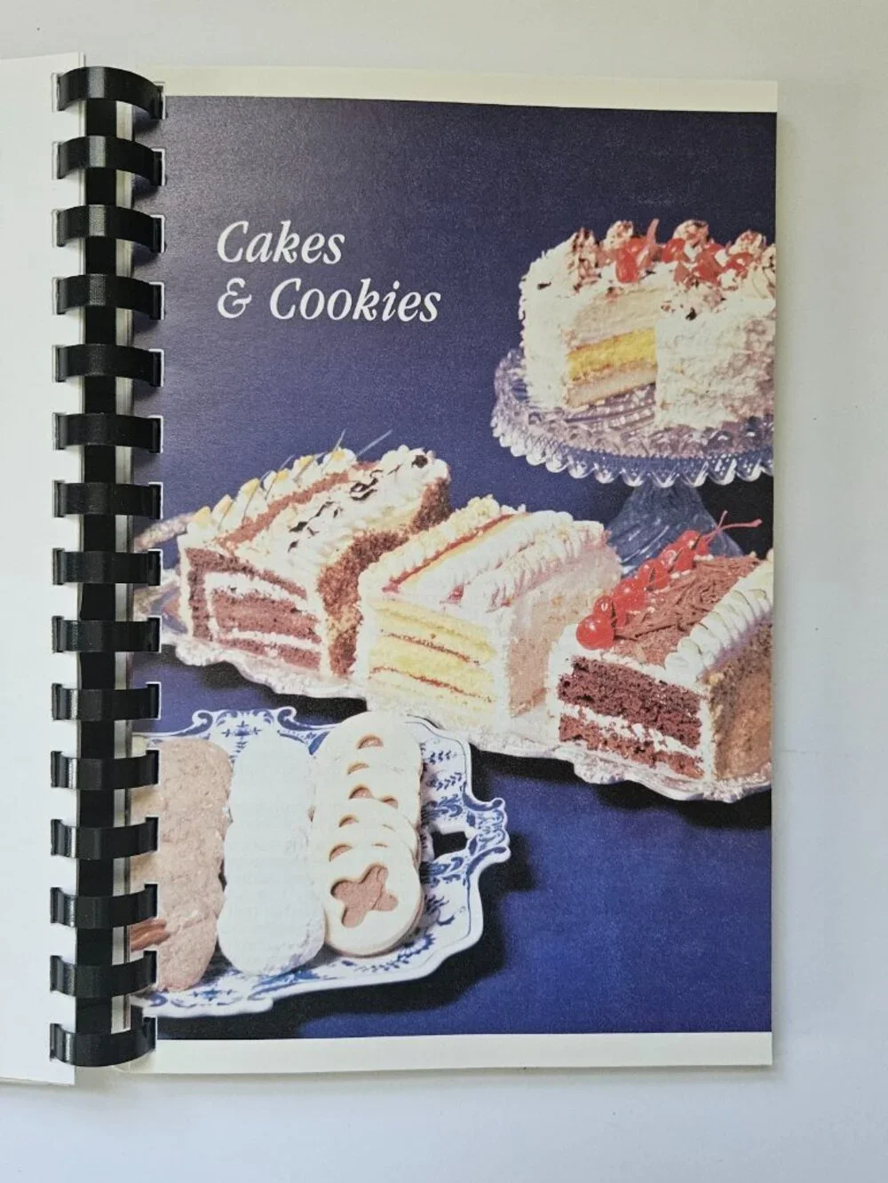 Vintage 1972 Favorite Recipes Bee Branch church Cookbook Illinois granny cottage